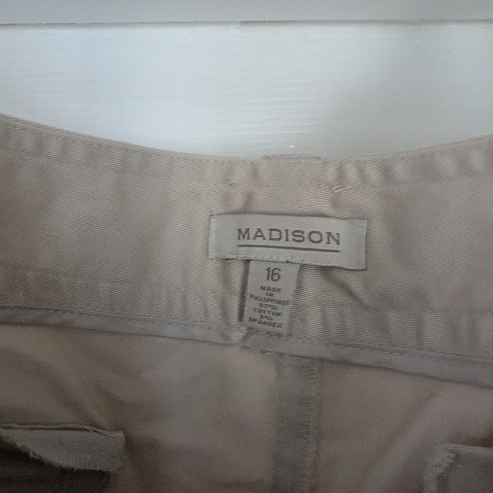 Lot Of 4 Sise 16 Capri Pants Evan Picone, Talbot, Madison & Mercer and Madison - Picture 9 of 15